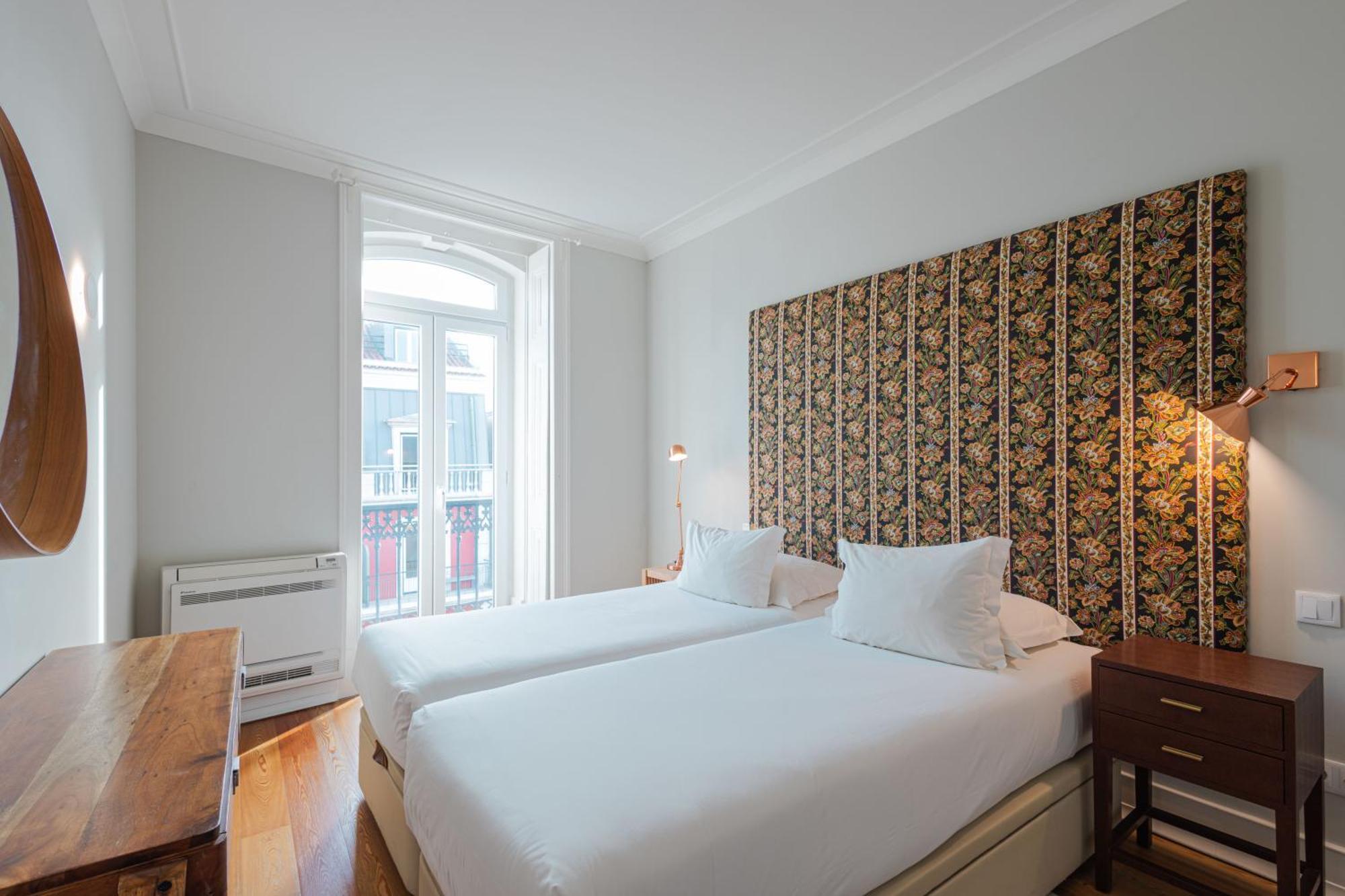 Almaria - Ex Libris Apartments | Chiado Lisbon Luaran gambar
